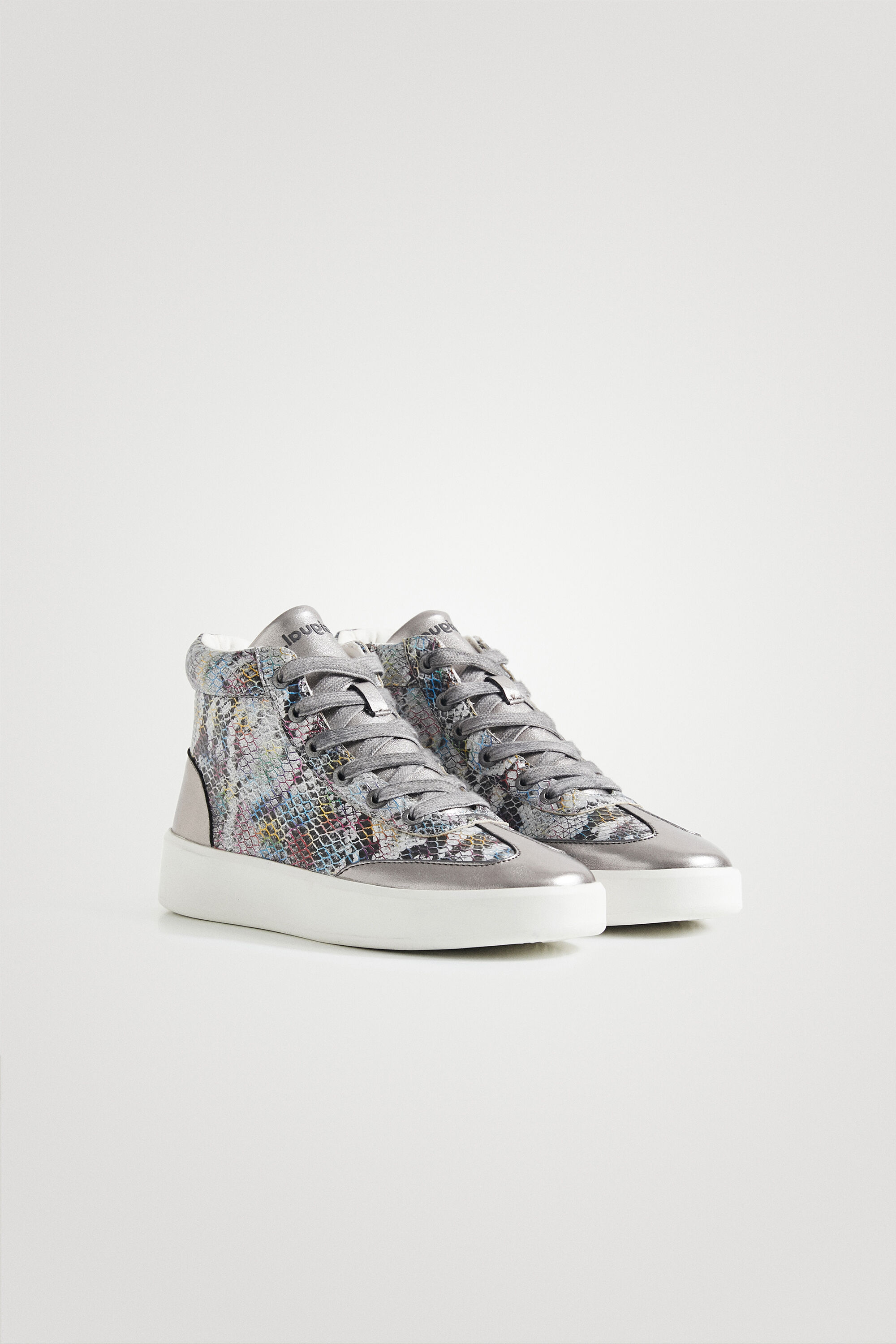 Sneaker caña alta efecto escamas 1  - miniatura