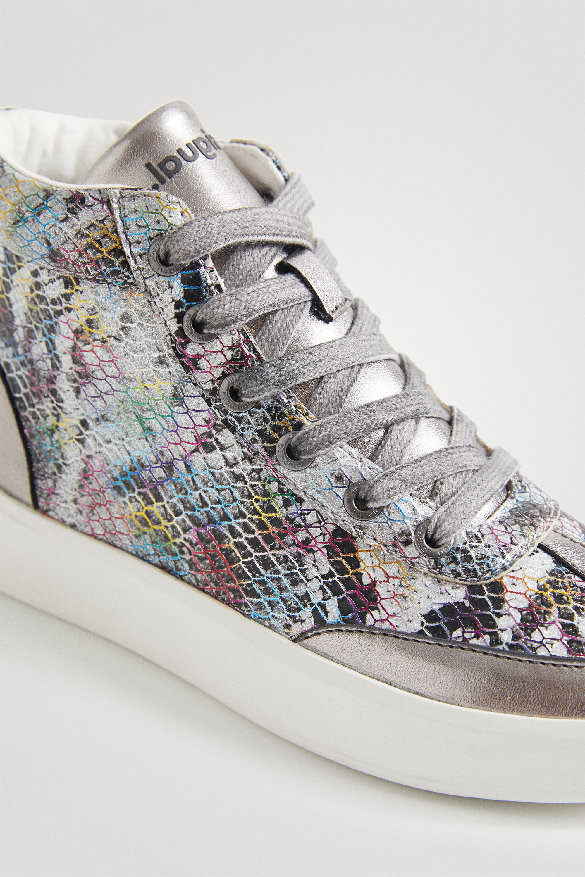 Sneaker caña alta efecto escamas 2  - miniatura