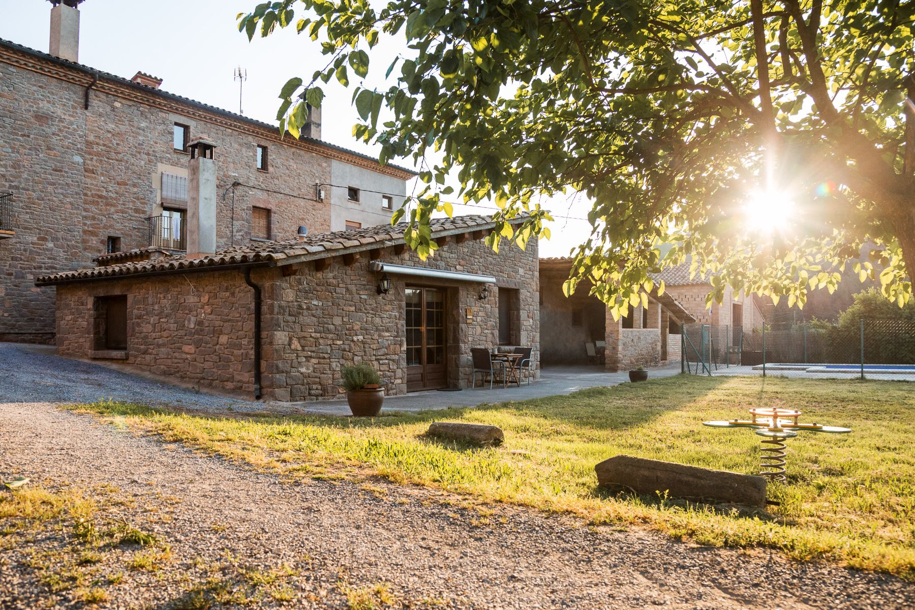 4 pax. Cap de setmana en família als Plans de Cornet amb esmorzar inclòs 1  - miniatura