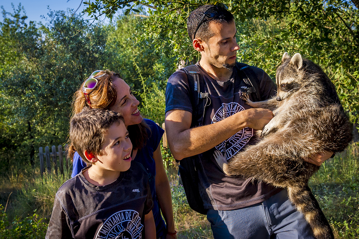 3 pax. Una màgica i intrèpida experiència entre animals exòtics, aus rapaces i fins i tot, salvatges.