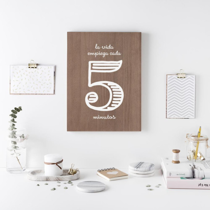 Cartel de madera '5 minutos' 2 