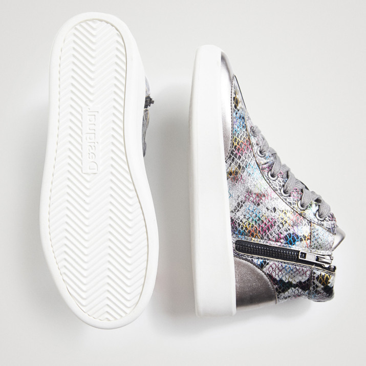 Sneaker caña alta efecto escamas