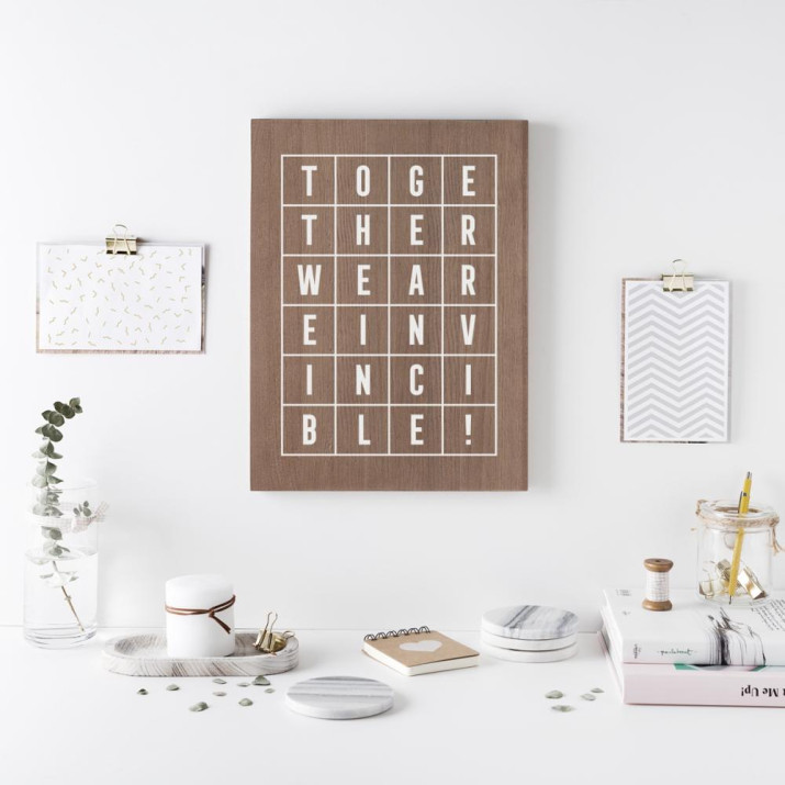 Cartel de madera 'Grid We are invincible' 2 