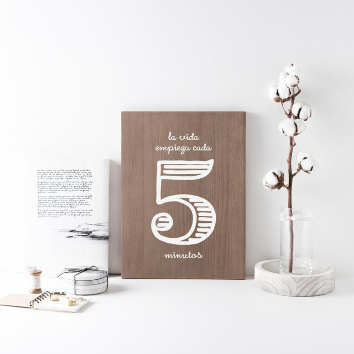 Cartel de madera '5 minutos' 1 