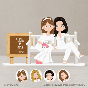 Figura núvies casament assegudes en un banc